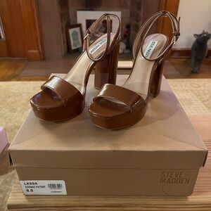 Steve Madden Lessa Cognac Patent Leather platform heels size 8